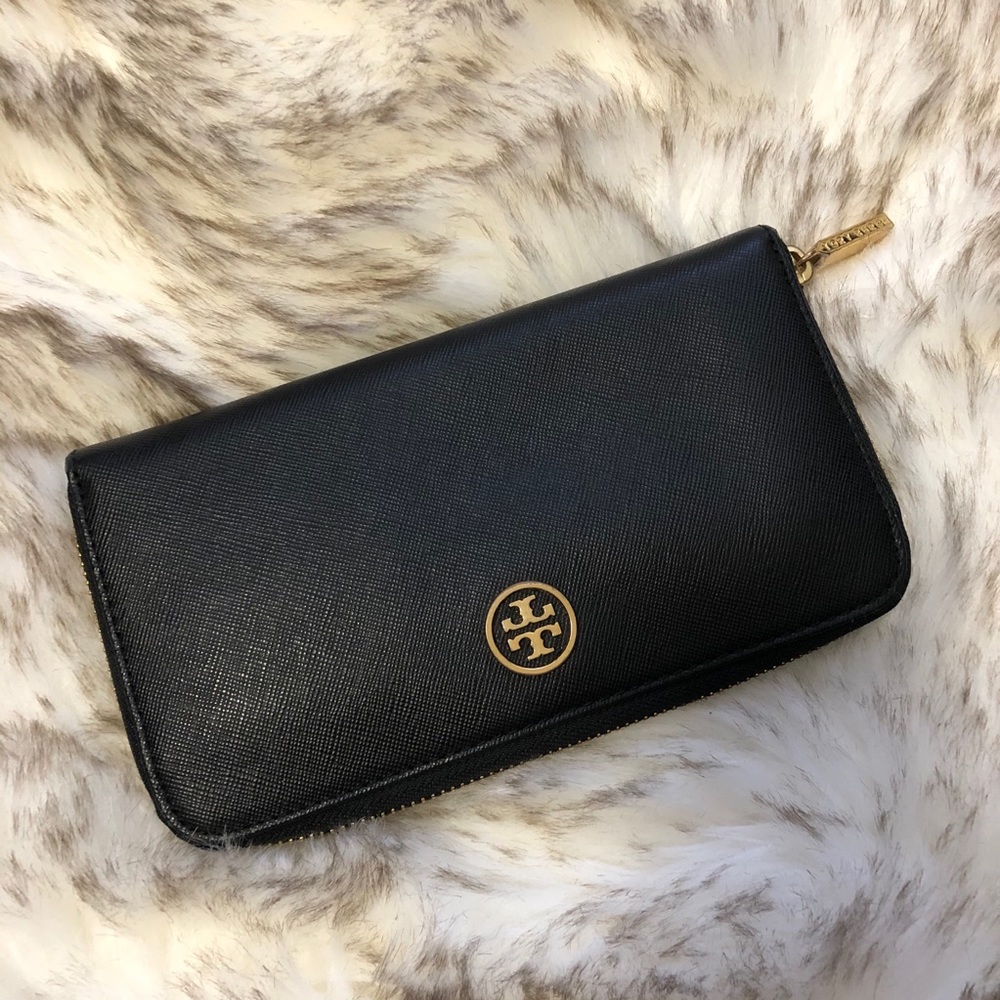 COPY - Tory Burch Robinson Zip Continental Wallet